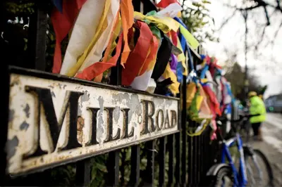 a sign on a fence with the word nile road at Luxury City CB1 Studio Just Off Mill Rd - Walk to Station and City Centre in Cambridge