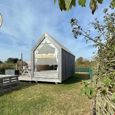 Lushna 2 Petite at Lee Wick Farm Cottages & Glamping