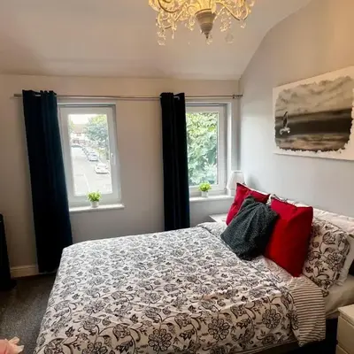 Luxury Retreat Beach House - Sleeps 6