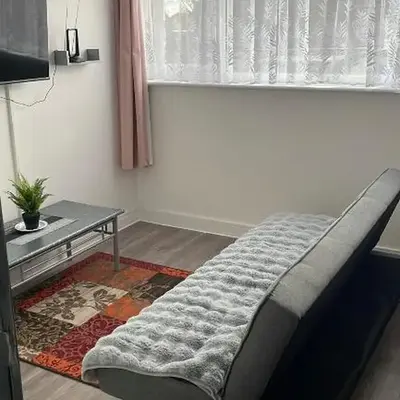 Penn Gardens Flat 1 - 2 - 3 & 4 Apartments