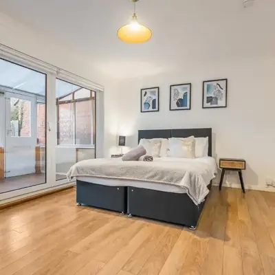Comfortable 4-BDR House