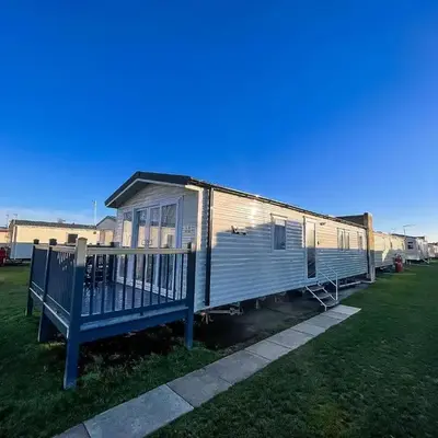 Modern 8 Berth Caravan With Decking At Naze Marine Park