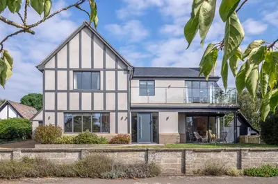 an extension to a house in the uk at Luxurious resort house near beach - Mallards in Thorpeness