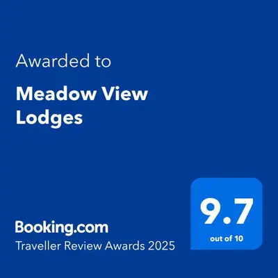 a screenshot of the meadow view lodges homepage at Meadow View Lodges in Bury Saint Edmunds