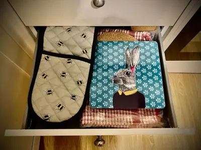 a box with a picture of a rabbit in a suit at 6 Bedroom House - DISC0UNTS - Parking, Contractors, Group, Family in Ipswich