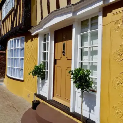 Luxury 3 Bed Manor House With Hot Tub