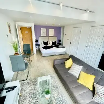 Cambridge City Centre Studio First Floor Sleeps 3