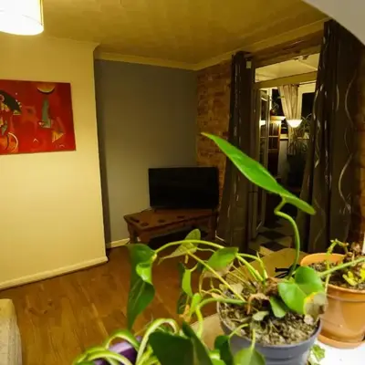 3 Bedroom home by Ipswich docks.