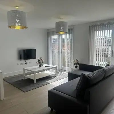 Relaxing 1 bedroom garden flat.
