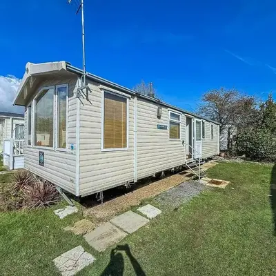 Stunning 6 Berth Caravan At Dovercourt Holiday Park