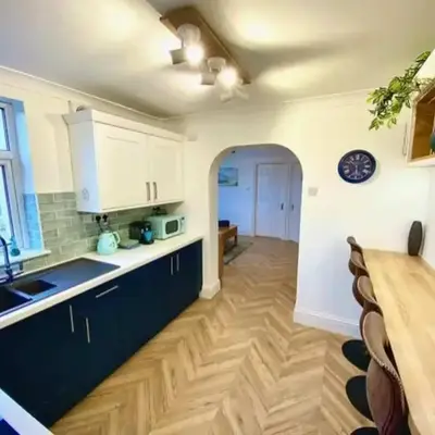 2 Bedroom Apartment with Garden