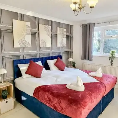 Chelmsford Comfort Retreat Spacious 4 Bedroom Sleeps 7 Free Parking