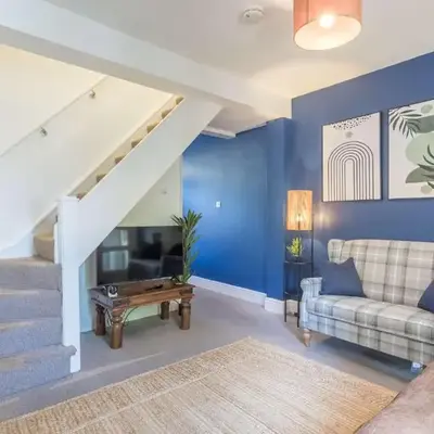 Stylish 2-Bedroom House in the Heart of Cambridge