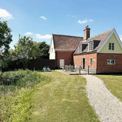 The Cottage by The Suffolk Cottage Collection