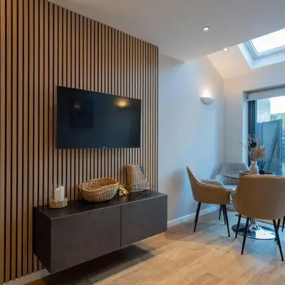 Beautiful 2 Bedroom Home