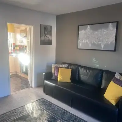 Delightful-Ipswich Suffolk-4 Bed-SelfCatering-Contractor-Parking-Wifi