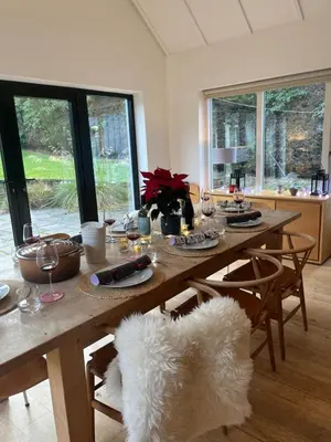 a dining room table with chairs and a tableasteryasteryasteryasteryasteryasteryastery at Charming Cottage nestled in the heart of a picturesque village in Westleton