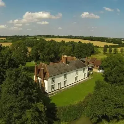 Grade 1 Listed Farm House 14 ppl 45 mins London