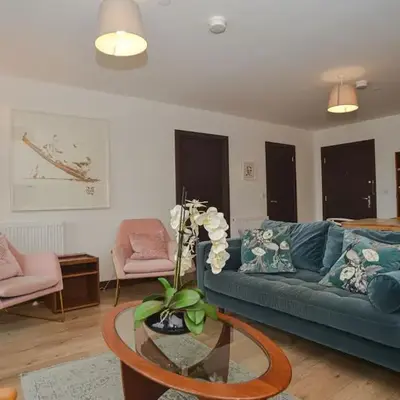 Seaview City Lodge