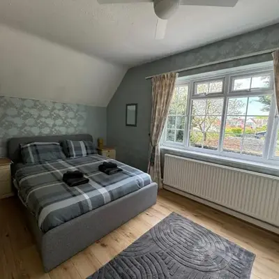 Sherrington Cottage 1 minute walk to Frintons blue flag beach Sleeps up to 8