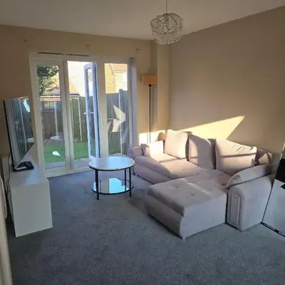 Spacious & Homely Colchester Stay-Great Location