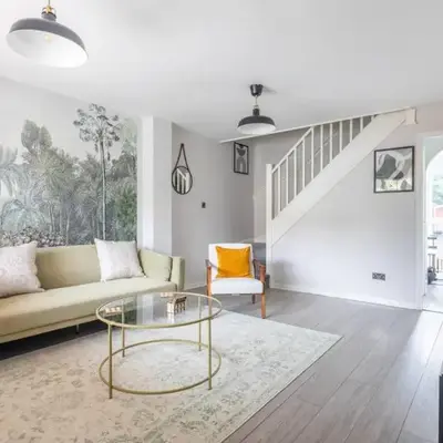 Stylish 2-Bed Home in Cambridge