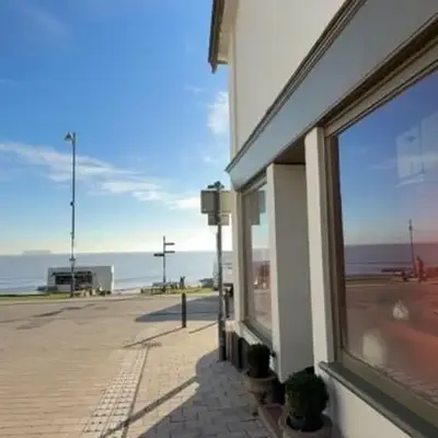 Sunray House - Sea View