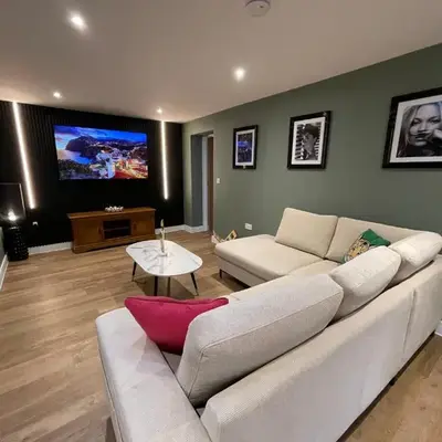 Luxury new build house nearr Science and Business parks