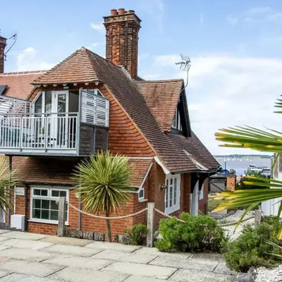 1 Quay Cottage