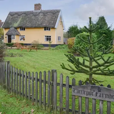 Tattlepot Farmhouse