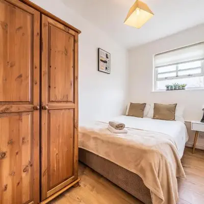 2BR Apartment Near Stansted Airport & Bishop Stortford