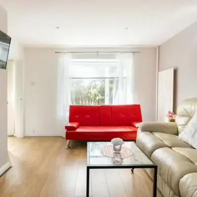 Stevenage Contractors x8 New 3 bedroom House Free Wifi