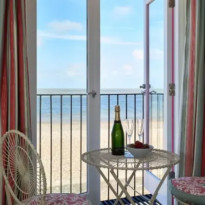 Magenta - A stunning Seafront house with lovely and uninterrupted Beach Views - Aldeburgh Coastal Cottages