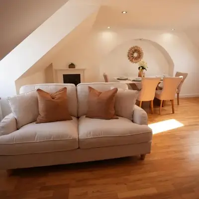 The Loft - KING BED