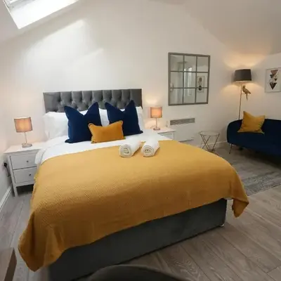 Cosy & Quiet - KING BED