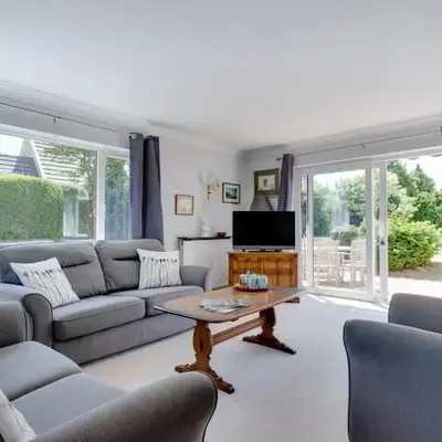 3 Bed in Aldeburgh oc-10nw