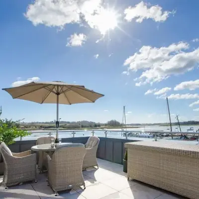 2 Bed in Woodbridge oc-chand